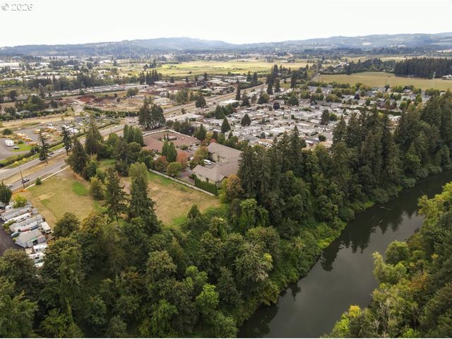 18315 Sw PACIFIC Hwy, Tualatin, OR 97062