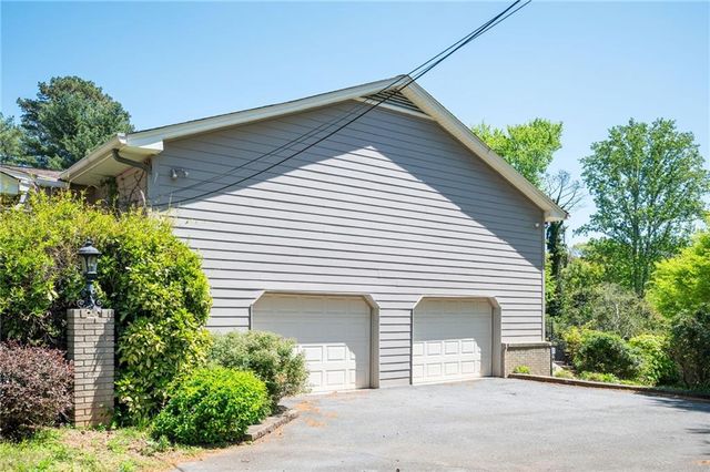 202 Heights Place, Canton, GA 30114