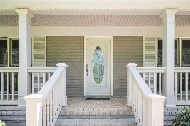 202 Heights Place, Canton, GA 30114