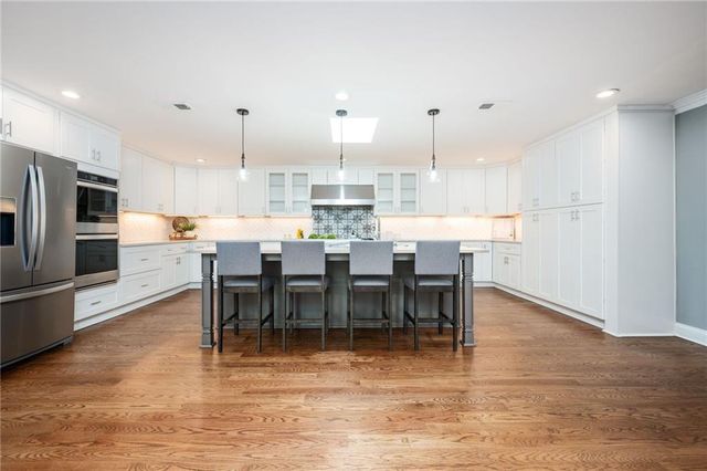 202 Heights Place, Canton, GA 30114