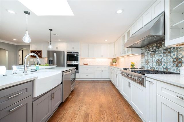 202 Heights Place, Canton, GA 30114