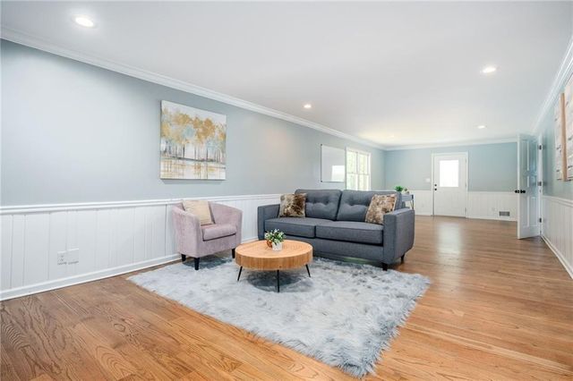 202 Heights Place, Canton, GA 30114