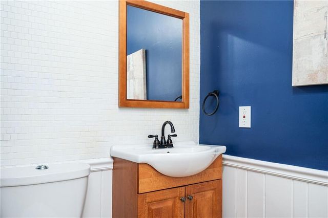 202 Heights Place, Canton, GA 30114