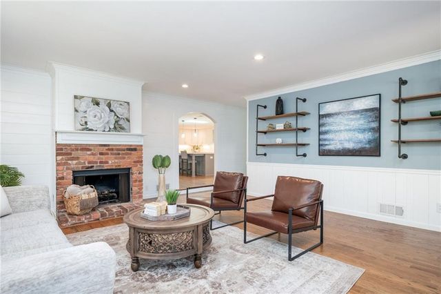 202 Heights Place, Canton, GA 30114