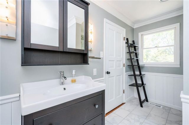 202 Heights Place, Canton, GA 30114