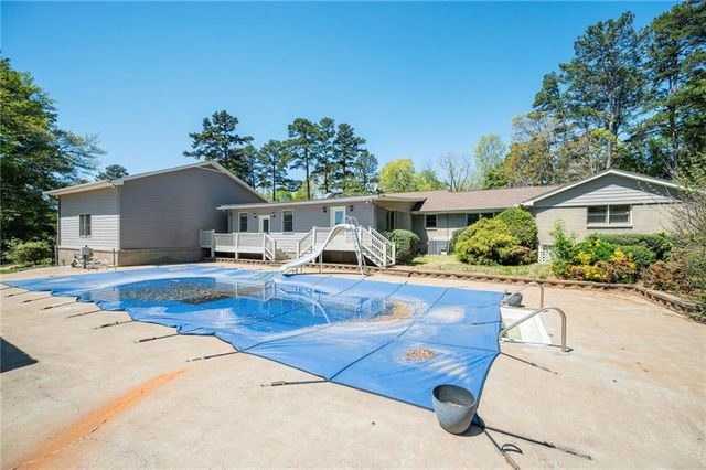 202 Heights Place, Canton, GA 30114