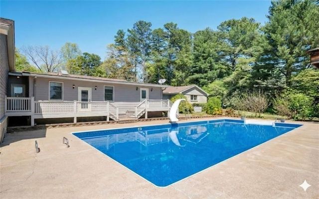 202 Heights Place, Canton, GA 30114