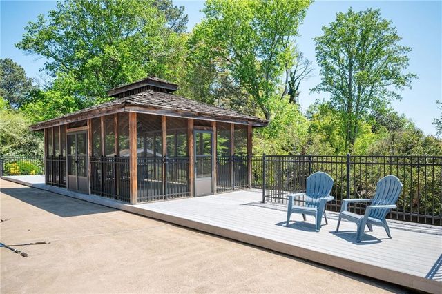 202 Heights Place, Canton, GA 30114