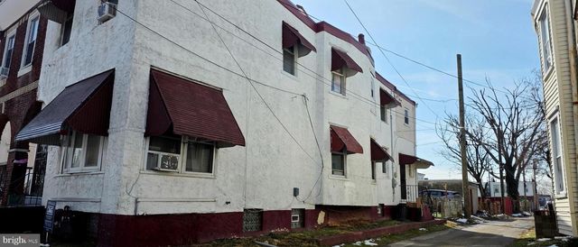 208 WALNUT ST, Darby, PA 19023