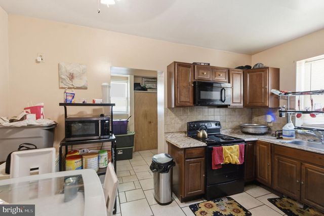 208 WALNUT ST, Darby, PA 19023