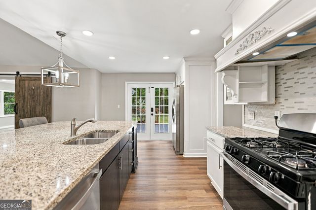 100 Deer Forest Trail, Fayetteville, GA 30214
