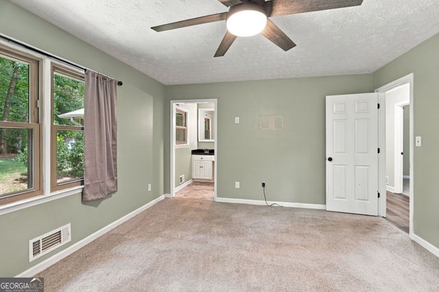 100 Deer Forest Trail, Fayetteville, GA 30214
