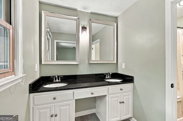 100 Deer Forest Trail, Fayetteville, GA 30214