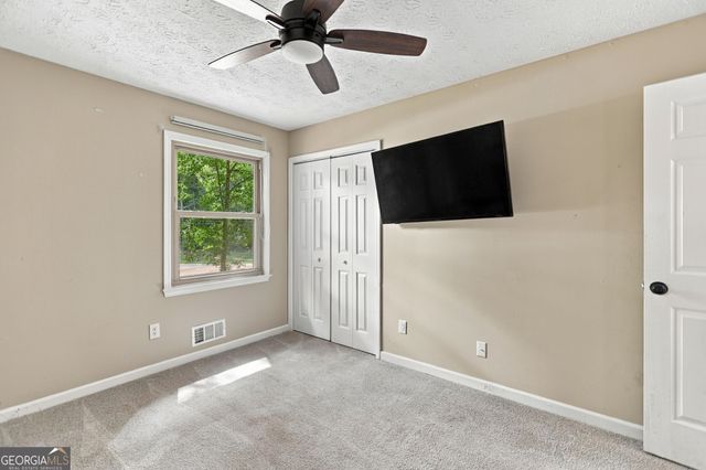 100 Deer Forest Trail, Fayetteville, GA 30214