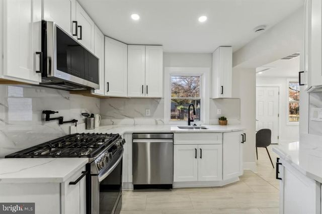 1400 FRANKLIN ST NE, Washington, DC 20018