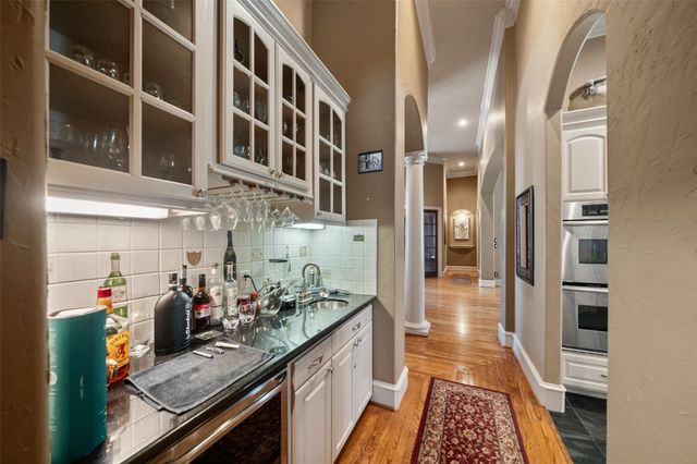 35 Bentwater Bay Circle, Montgomery, TX 77356