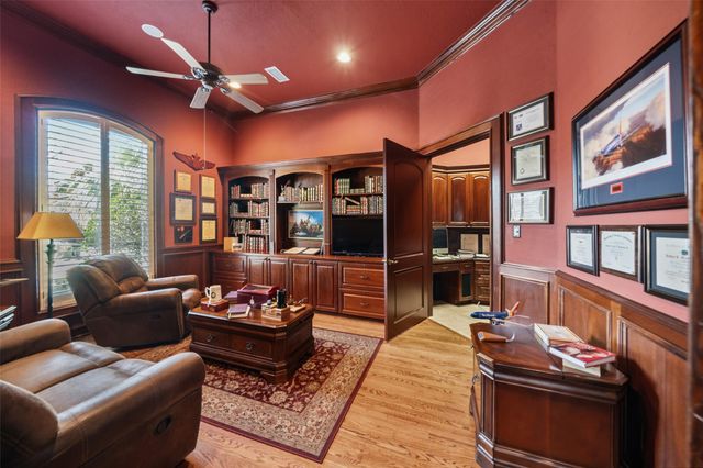 35 Bentwater Bay Circle, Montgomery, TX 77356