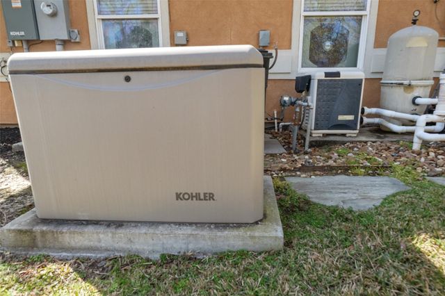 35 Bentwater Bay Circle, Montgomery, TX 77356