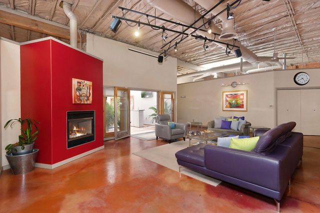 2101 28th St, Sacramento, CA 95818