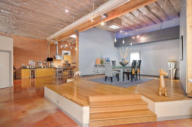 2101 28th St, Sacramento, CA 95818