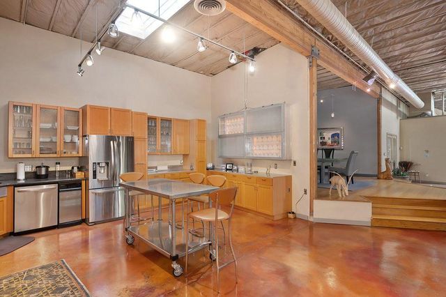 2101 28th St, Sacramento, CA 95818