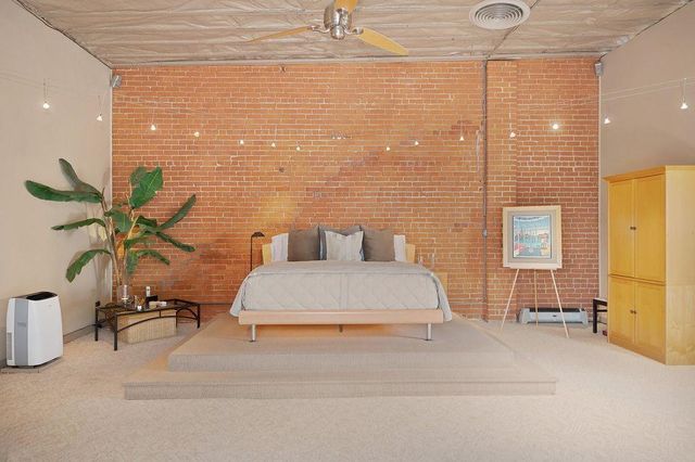 2101 28th St, Sacramento, CA 95818