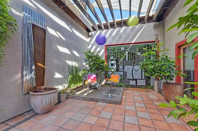 2101 28th St, Sacramento, CA 95818