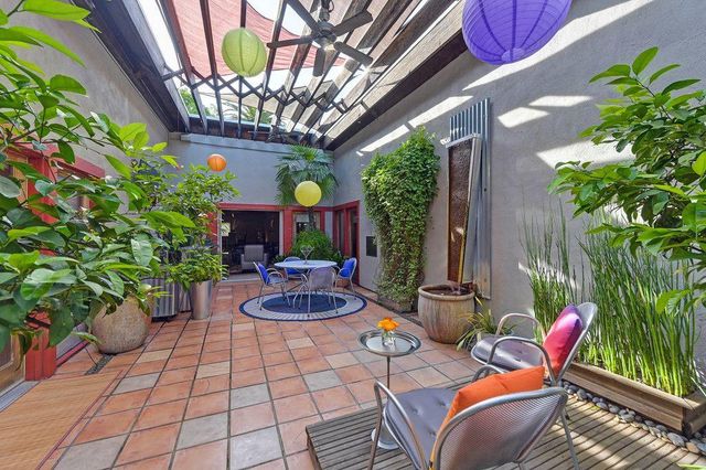 2101 28th St, Sacramento, CA 95818