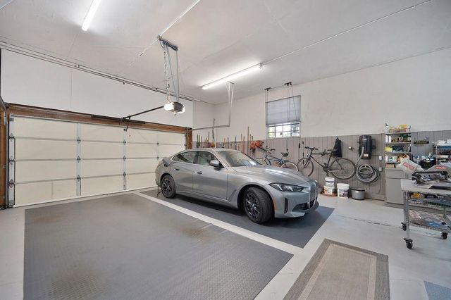 2101 28th St, Sacramento, CA 95818