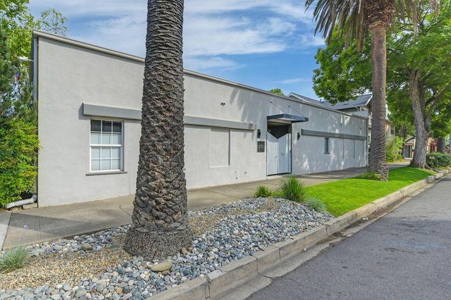 2101 28th St, Sacramento, CA 95818