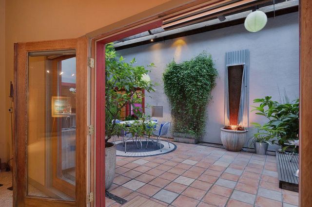 2101 28th St, Sacramento, CA 95818