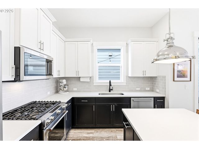 11742 Sw VALENCIA Ln, Wilsonville, OR 97070