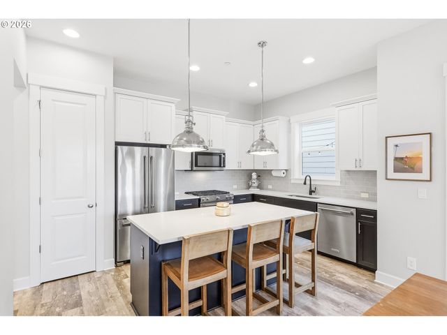 11742 Sw VALENCIA Ln, Wilsonville, OR 97070