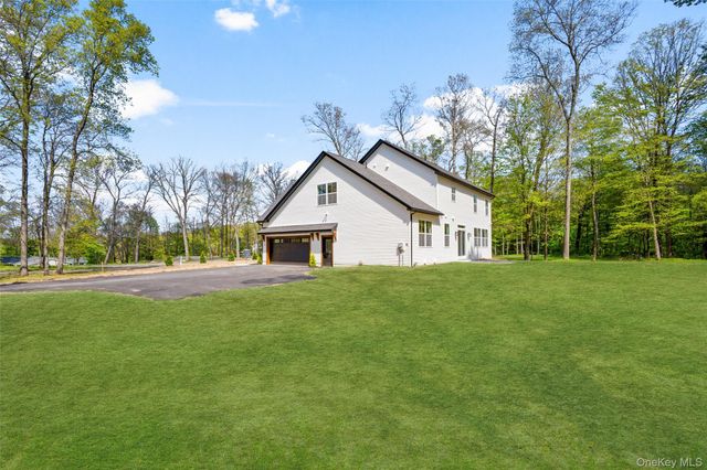 45 Maple Hill Drive, Millbrook, NY 12545