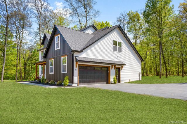 45 Maple Hill Drive, Millbrook, NY 12545