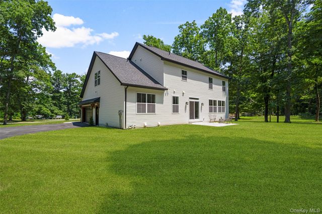 45 Maple Hill Drive, Millbrook, NY 12545