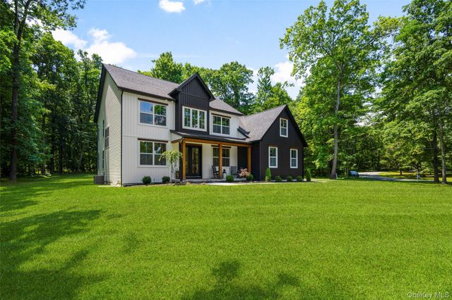 45 Maple Hill Drive, Millbrook, NY 12545