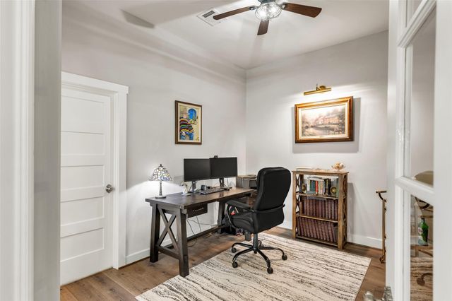 174 Gilmore Road, Brenham, TX 77833