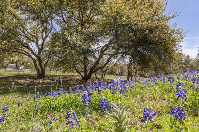 174 Gilmore Road, Brenham, TX 77833