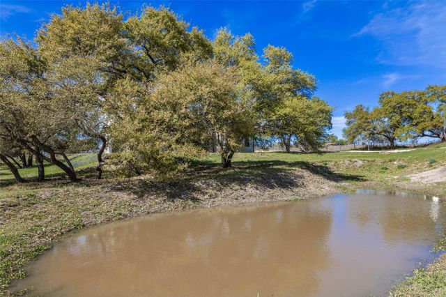 174 Gilmore Road, Brenham, TX 77833