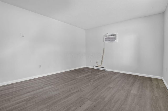 5401 Adderley Avenue, Columbus, OH 43232