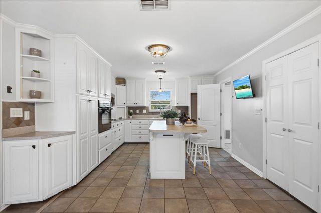 701 Georgia Street, Lindale, TX 75771