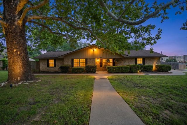 701 Georgia Street, Lindale, TX 75771