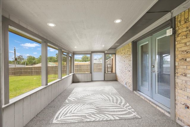 701 Georgia Street, Lindale, TX 75771