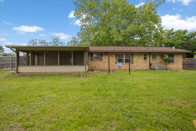 701 Georgia Street, Lindale, TX 75771