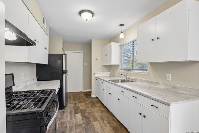 3307 Shady Springs, San Antonio, TX 78230
