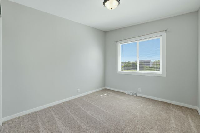 6335 Pine Island Drive Ne, Plainfield Twp, MI 49321
