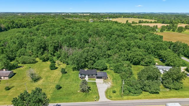 6335 Pine Island Drive Ne, Plainfield Twp, MI 49321