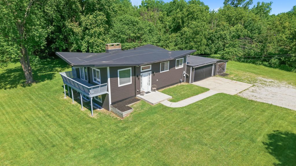 6335 Pine Island Drive Ne, Plainfield Twp, MI 49321