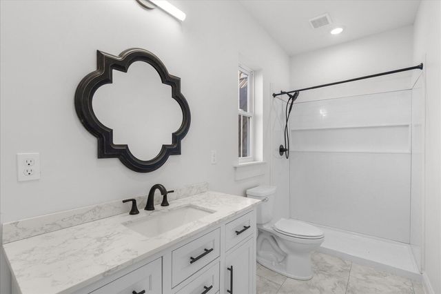 13318 Birchwood Pike, Harrison, TN 37341